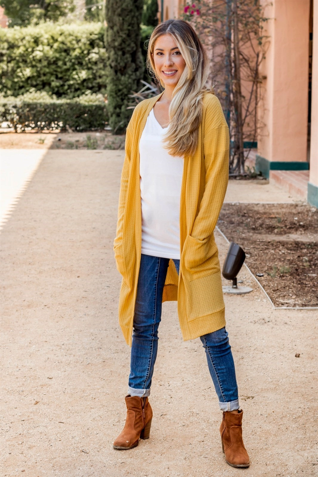 419138 - Waffle Knit Pocket Scarlet Cardigan - Herreid