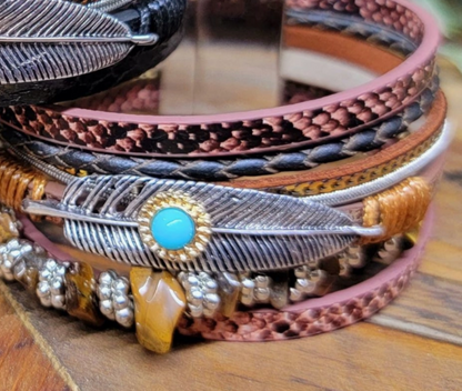 Bracelet - Magnetic Clasp Stacked Feather