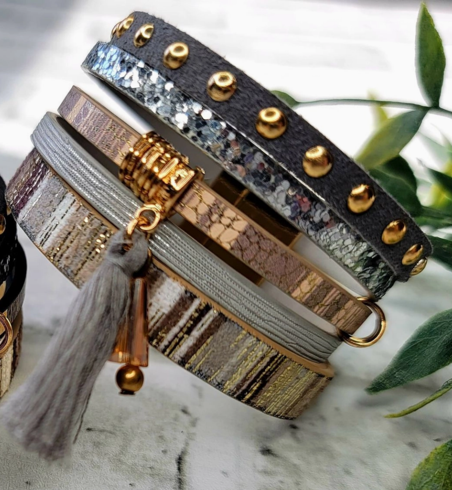Bracelet - Magnetic Clasp Sparkle Tassel