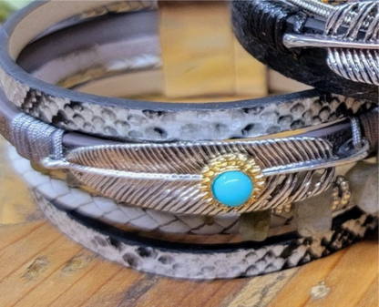 Bracelet - Magnetic Clasp Stacked Feather